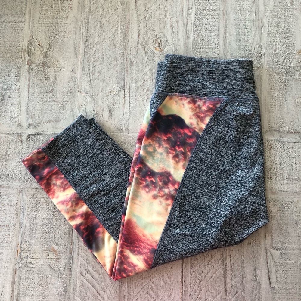Stylish Gray and Multicolor women’s Leggings